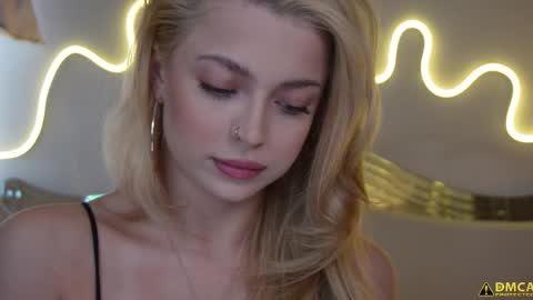 Kelly online show from September 2025 05:45:02 AM