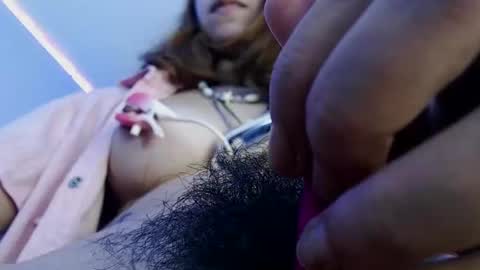 Snapshot of kelly_queenpussy chatting on February 2025 08:47:02 PM KEY online show from February 2025 08:47:02 PM