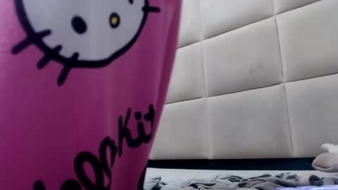 Snapshot of kelly_queenpussy chatting on February 2025 05:08:01 AM KEY online show from February 2025 05:08:01 AM