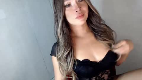 its me KELLY online show from March 2025 02:46:02 AM