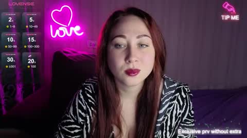 Snapshot of kellycrystall chatting on September 2025 09:14:01 AM kellycrystall online show from September 2025 09:14:01 AM