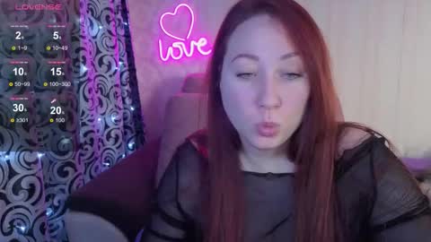 Snapshot of kellycrystall chatting on December 2025 07:15:02 AM kellycrystall online show from December 2025 07:15:02 AM