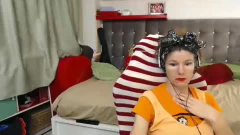 kelly online show from December 2025 07:53:02 PM