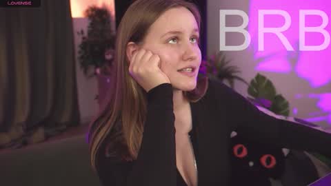 kelly online show from October 2025 08:58:02 AM