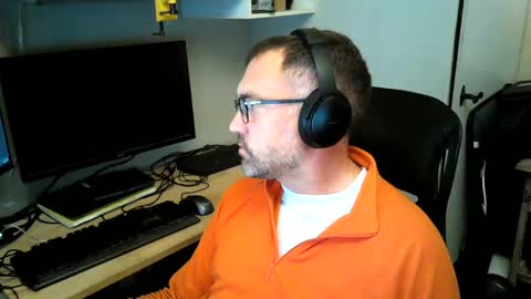 Snapshot of kelvin06133 chatting on December 2024 09:11:01 PM kelvin06133 online show from December 2024 09:11:01 PM