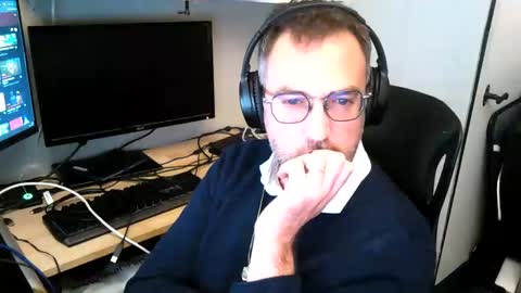 Snapshot of kelvin06133 chatting on December 2024 10:00:02 PM kelvin06133 online show from December 2024 10:00:02 PM