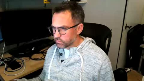 Snapshot of kelvin06133 chatting on January 2025 11:17:01 PM kelvin06133 online show from January 2025 11:17:01 PM