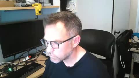 Snapshot of kelvin06133 chatting on February 2025 10:45:01 PM kelvin06133 online show from February 2025 10:45:01 PM