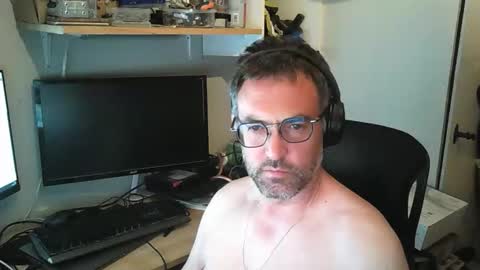 kelvin06133 online show from May 2026 10:25:02 PM