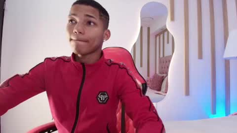 Kelvin online show from April 2026 12:47:01 PM