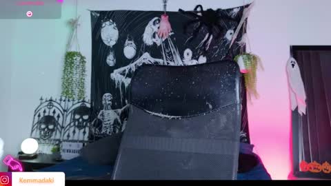 Snapshot of kemmadakii chatting on October 2025 08:10:01 PM Kemma online show from October 2025 08:10:01 PM