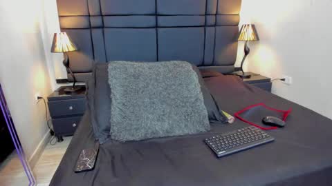 Ken Smith online show from December 2024 01:03:01 AM