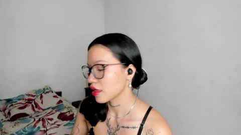 Kendal online show from January 2026 03:27:02 PM