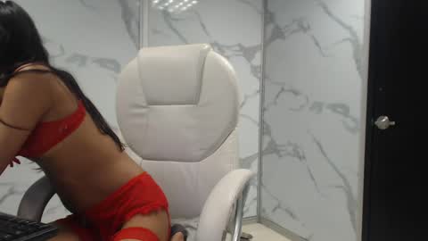 kendall69__ online show from December 2024 01:55:02 PM