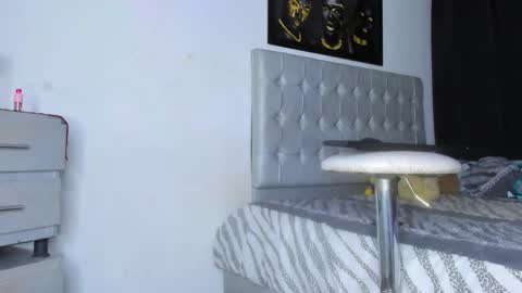 Snapshot of kendall__hot_sexy chatting on October 2025 04:21:02 AM Kendall online show from October 2025 04:21:02 AM