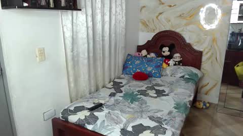 Snapshot of kendall_morry chatting on November 2025 05:40:02 AM kendall online show from November 2025 05:40:02 AM