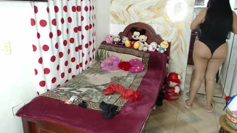 Snapshot of kendall_morry chatting on March 2026 05:45:02 AM kendall online show from March 2026 05:45:02 AM