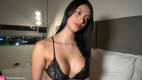 Snapshot of kendall_ruiiz chatting on February 2025 02:50:02 AM Andrea online show from February 2025 02:50:02 AM