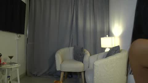 Snapshot of kendall_ruiiz chatting on September 2025 12:23:02 AM Andrea online show from September 2025 12:23:02 AM