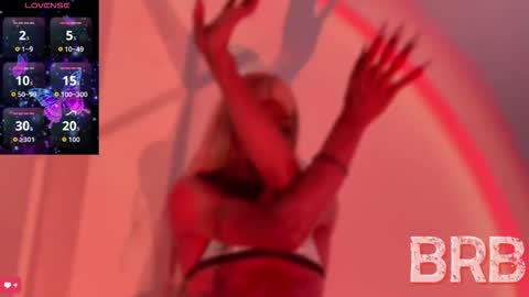 kendallgil_ online show from October 2025 02:41:02 AM