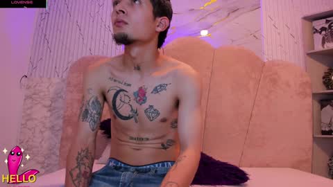 Snapshot of kendalltaylorr chatting on January 2025 09:56:01 AM Kendall and Taylor online show from January 2025 09:56:01 AM