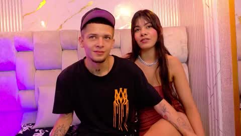 Snapshot of kendalltaylorr chatting on November 2025 01:00:02 PM Kendall and Taylor online show from November 2025 01:00:02 PM