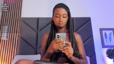 Kendall online show from September 2025 01:58:01 PM