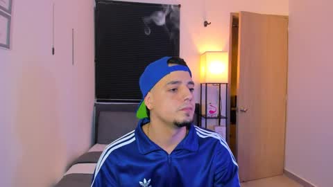 kendel_dimitri online show from April 2026 06:22:01 AM