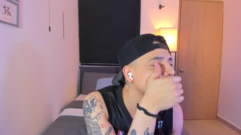 kendel_dimitri online show from May 2026 03:33:01 AM