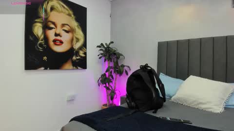 Snapshot of kendra_london chatting on January 2026 11:05:01 AM Kendra London online show from January 2026 11:05:01 AM