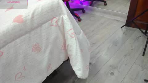 Snapshot of kendra_london chatting on March 2026 11:10:01 AM Kendra London online show from March 2026 11:10:01 AM