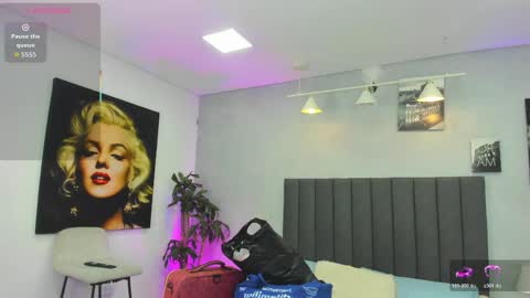 Snapshot of kendra_london chatting on April 2026 11:14:02 AM Kendra London online show from April 2026 11:14:02 AM