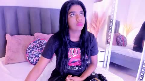 Snapshot of kendrachavez_ chatting on November 2025 10:37:02 PM kendrachavez_ online show from November 2025 10:37:02 PM