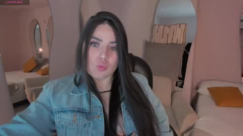  K E N D R A  online show from April 2026 03:17:01 AM