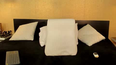 KENDRA online show from February 2025 01:57:01 AM