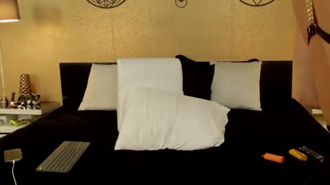 KENDRA online show from February 2025 04:31:01 AM