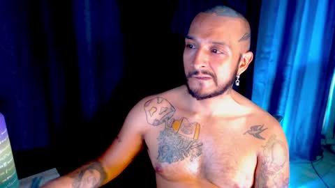 Snapshot of kenllyhot chatting on February 2025 01:56:01 AM Kenlly online show from February 2025 01:56:01 AM