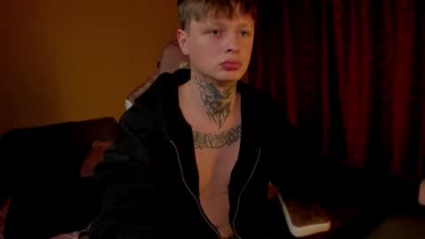 Kenny online show from October 2025 03:32:02 PM