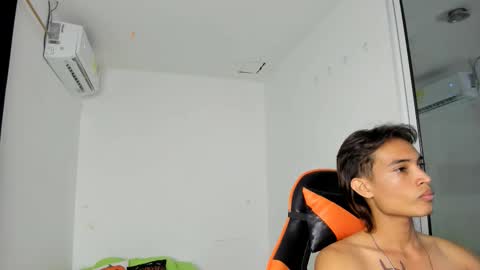 kenshi_roa online show from November 2025 05:18:02 AM