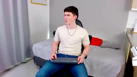 Santiago online show from February 2026 02:48:02 AM