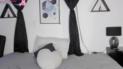 KENTHA  online show from March 2026 10:43:01 AM