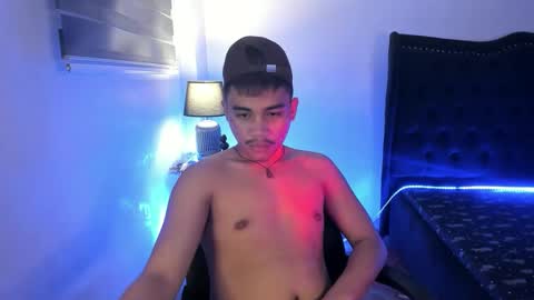 Snapshot of kenthebigcockxx chatting on October 2025 09:45:01 PM kenji online show from October 2025 09:45:01 PM