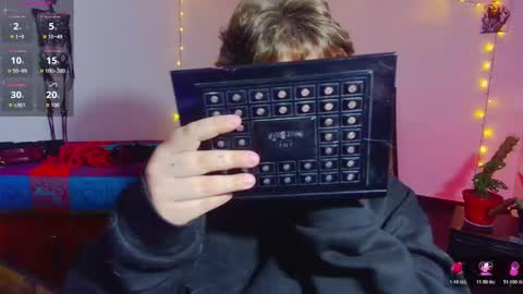 Kenzie online show from March 2026 04:27:01 AM