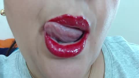 K E R L Y online show from February 2025 11:15:01 PM