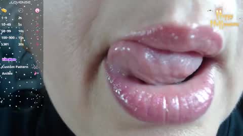 K E R L Y online show from October 2025 01:18:02 PM