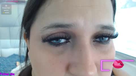 K E R L Y online show from November 2025 04:53:01 PM