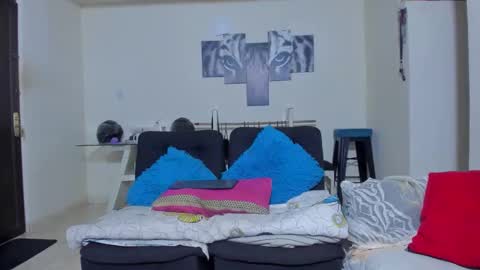 Kerlysmith24 online show from March 2026 11:27:02 AM