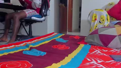 Kerlysmith24 online show from April 2026 11:22:02 AM