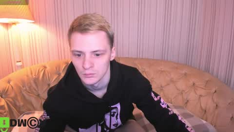 Snapshot of kerry_niki chatting on February 2025 12:21:02 PM kerry_niki online show from February 2025 12:21:02 PM