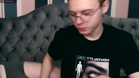 Snapshot of kerry_niki chatting on February 2025 12:52:02 PM kerry_niki online show from February 2025 12:52:02 PM